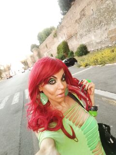 VOJO ESSERE SPUTTANATA PUBBLICATE IL MIO PROFILO