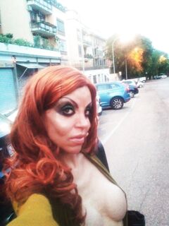 CONSIGLIA AI TUOI AMICI AMA PORN..CLICCCAAA