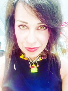 ESIBIZIONI DI GENTE COMUNE